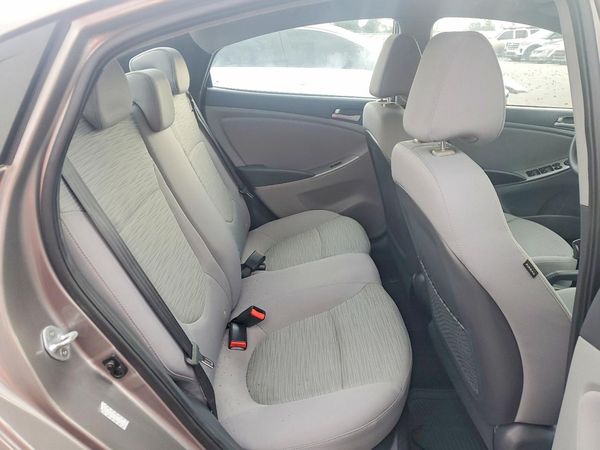 2017 HYUNDAI ACCENT SE Base