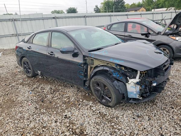 2021 HYUNDAI ELANTRA SEL