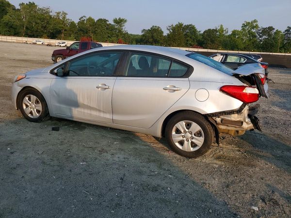 2016 KIA FORTE GL (Middle-Low Grade)