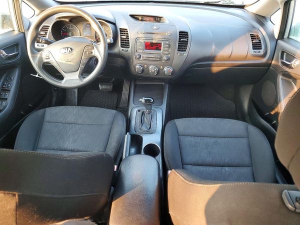 2016 KIA FORTE GL (Middle-Low Grade)