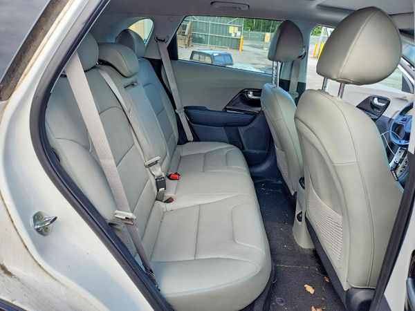 2019 KIA NIRO EX Premium (PHEV)