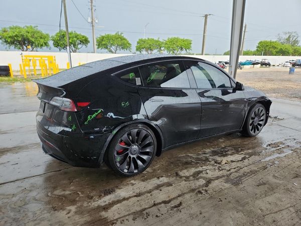 2020 TESLA MODEL Y