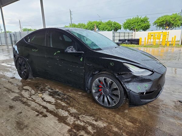 2020 TESLA MODEL Y