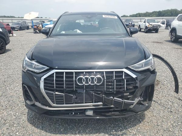 2024 AUDI Q3