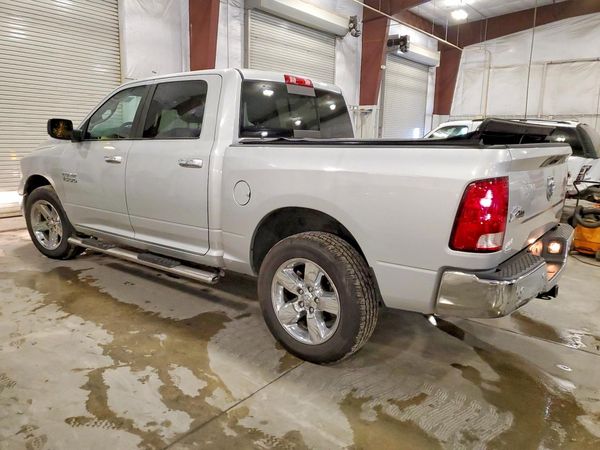 2018 RAM 1500 SLT CREW CAB 4X4