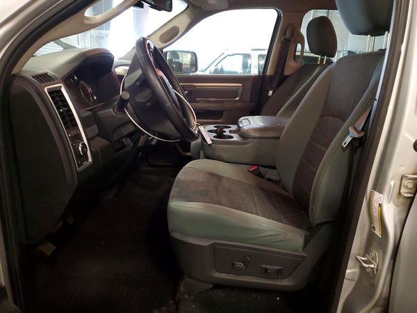 2018 RAM 1500 SLT CREW CAB 4X4