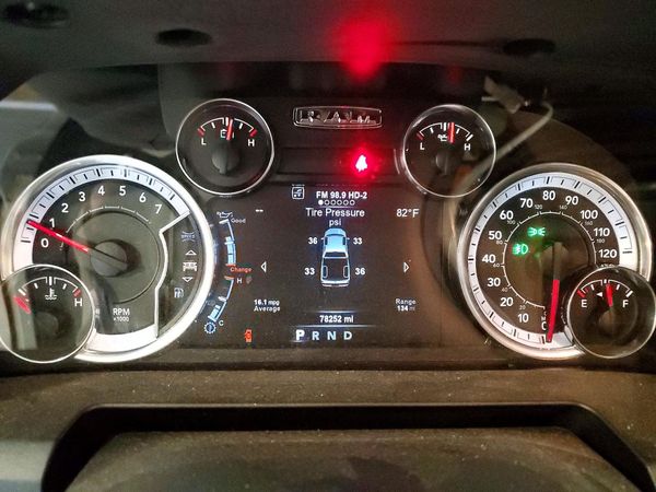 2018 RAM 1500 SLT CREW CAB 4X4