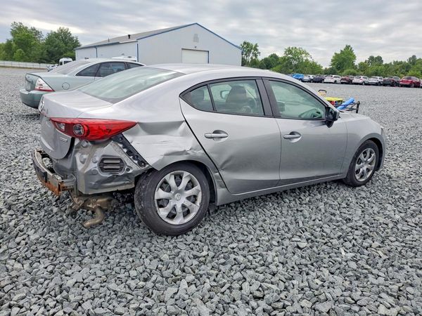 2015 MAZDA 3 Sport/GX