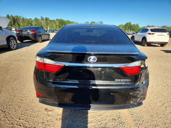 2013 LEXUS ES 300h