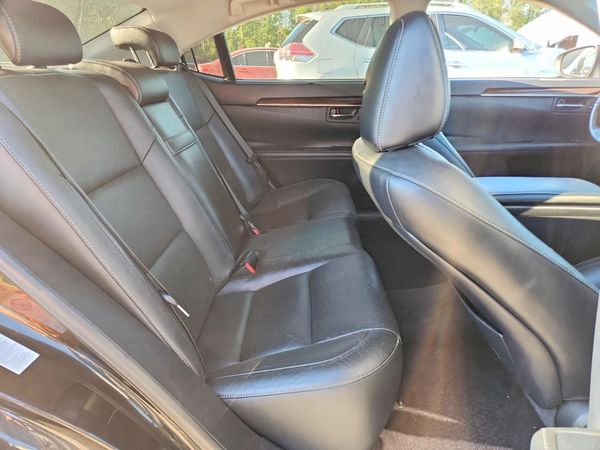2013 LEXUS ES 300h