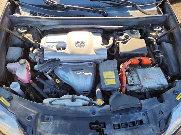 2013 LEXUS ES 300h