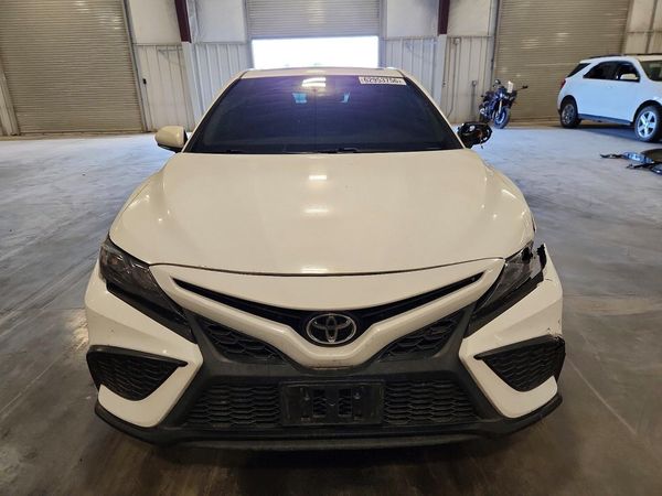 2021 TOYOTA CAMRY SE + Convenient Pkg — DIRF