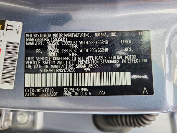 2022 TOYOTA HIGHLANDER XLE