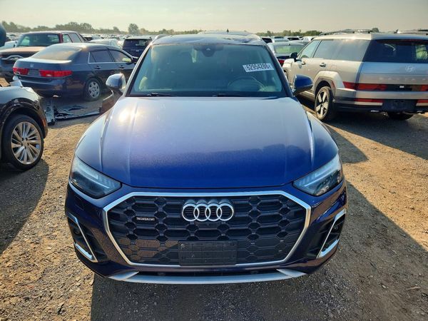 2023 AUDI Q5 S Line quattro Prestige