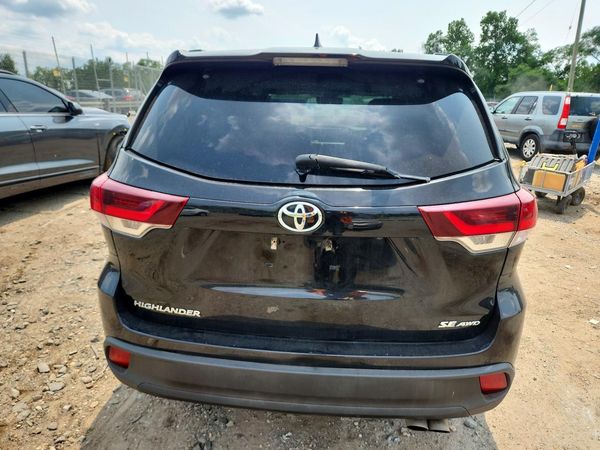 2019 TOYOTA HIGHLANDER SE/XLE