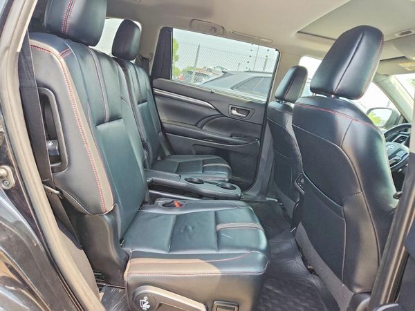 2019 TOYOTA HIGHLANDER SE/XLE