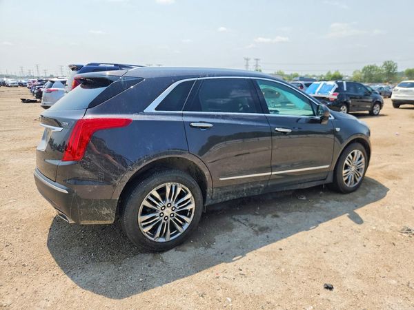 2017 CADILLAC XT5 Premium Luxury