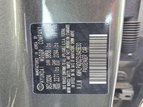 2025 HYUNDAI ELANTRA Limited