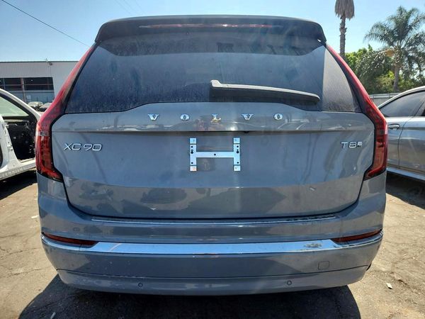 2026 VOLVO XC90 Ultra Bright