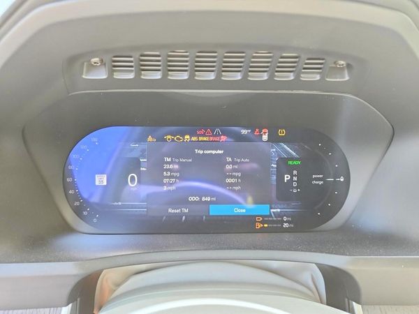 2026 VOLVO XC90 Ultra Bright