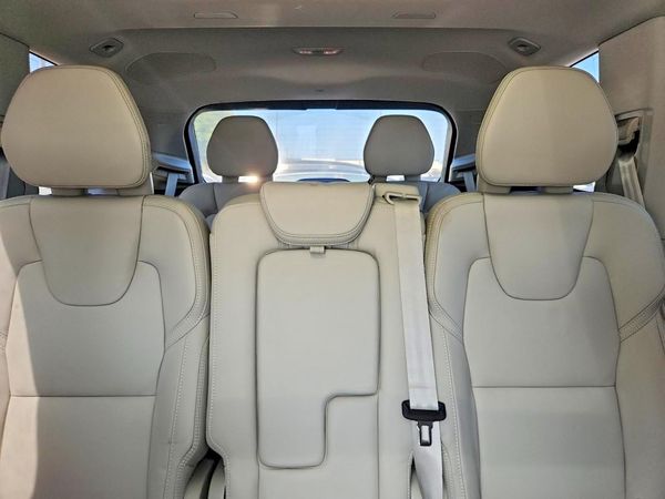 2026 VOLVO XC90 Ultra Bright