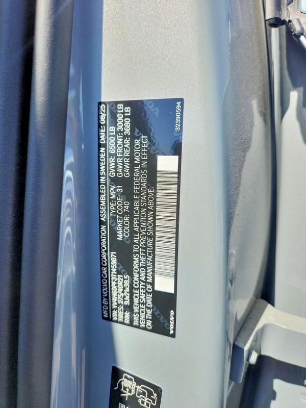 2026 VOLVO XC90 Ultra Bright