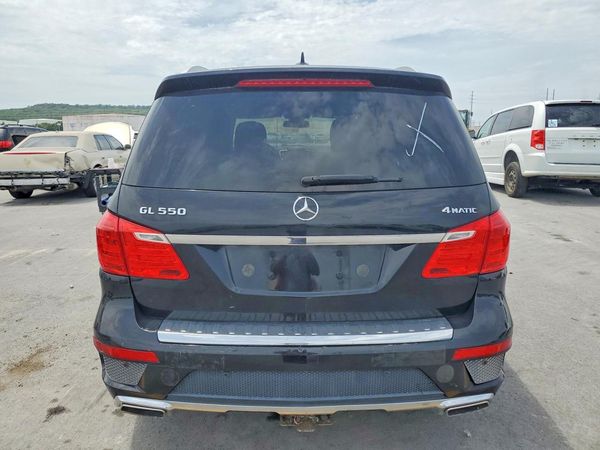 2016 MERCEDES-BENZ GL GL550-4M