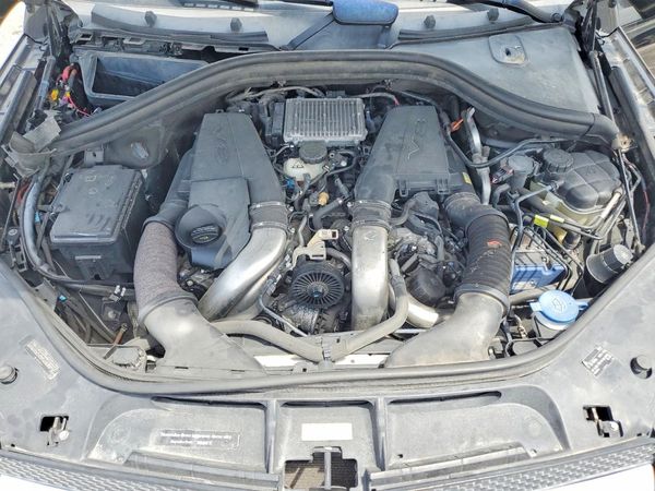 2016 MERCEDES-BENZ GL GL550-4M