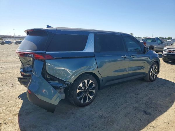 2024 KIA CARNIVAL EX