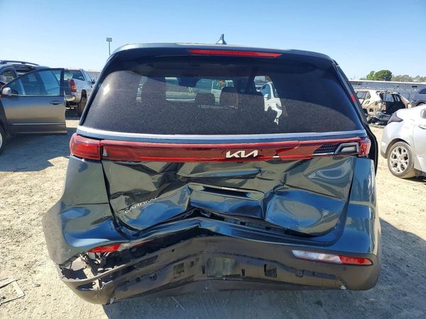 2024 KIA CARNIVAL EX