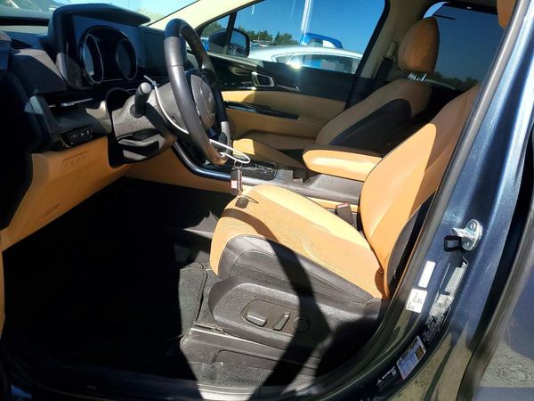 2024 KIA CARNIVAL EX