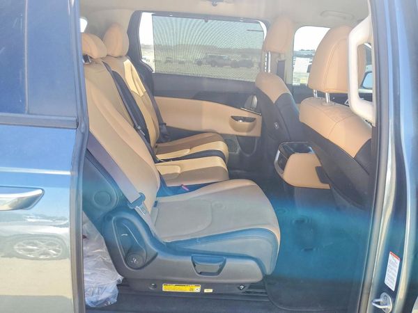 2024 KIA CARNIVAL EX