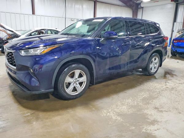 2020 TOYOTA HIGHLANDER LE