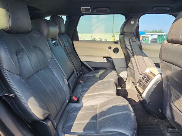 2017 LAND ROVER RANGE ROVER SPORT