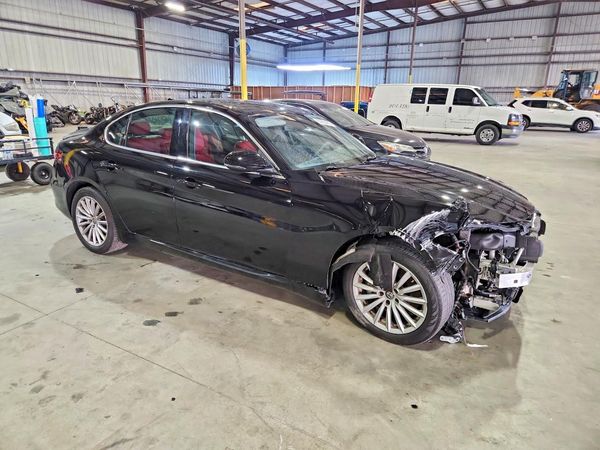 2021 ALFA ROMEO GIULIA