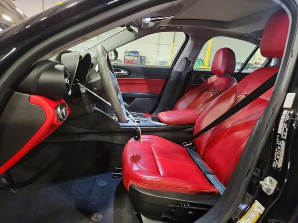 2021 ALFA ROMEO GIULIA