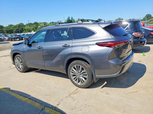 2021 TOYOTA HIGHLANDER Platinum