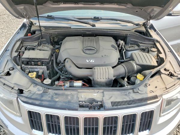 2015 JEEP GRAND CHEROKEE LIMITED 4X4