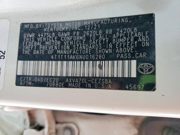 2022 TOYOTA CAMRY SE — VINS