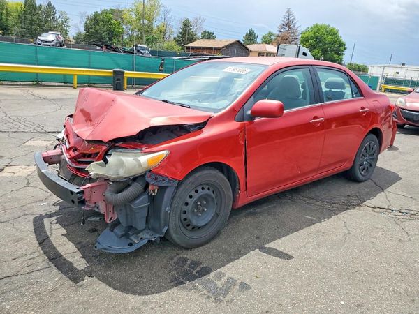 2013 TOYOTA COROLLA