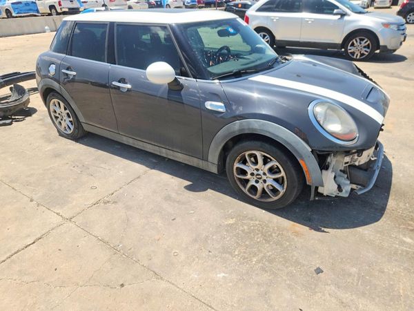 2015 MINI COOPER