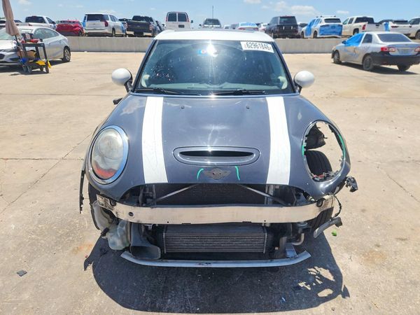 2015 MINI COOPER