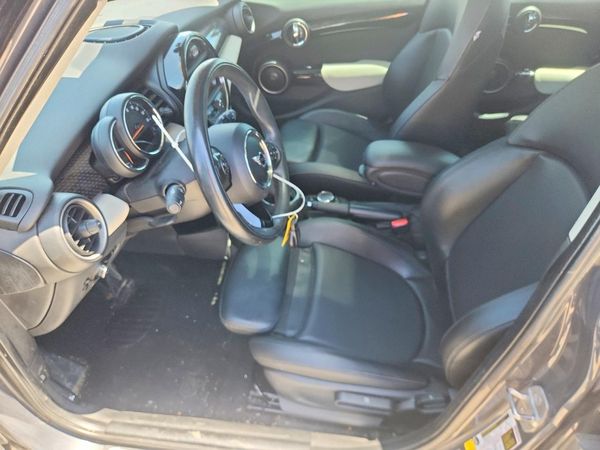 2015 MINI COOPER