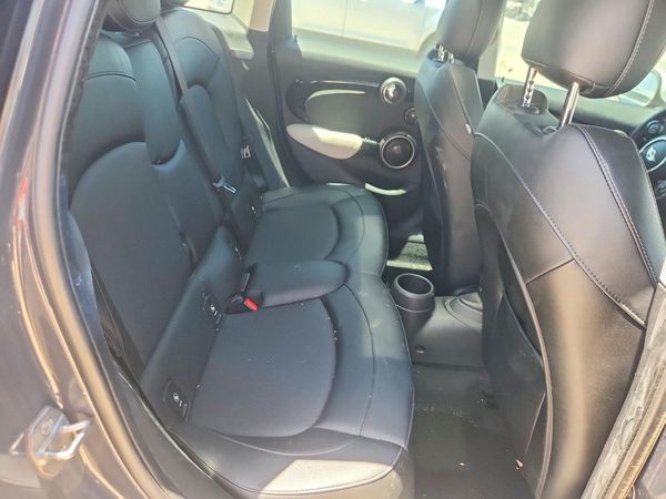 2015 MINI COOPER