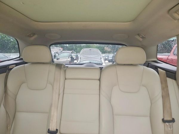 2020 VOLVO XC60 Inscription