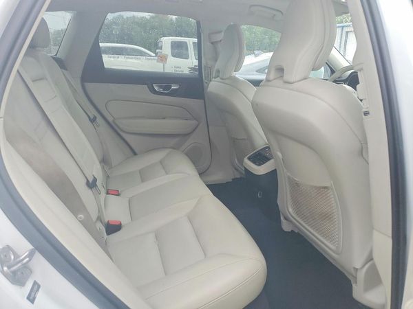 2020 VOLVO XC60 Inscription