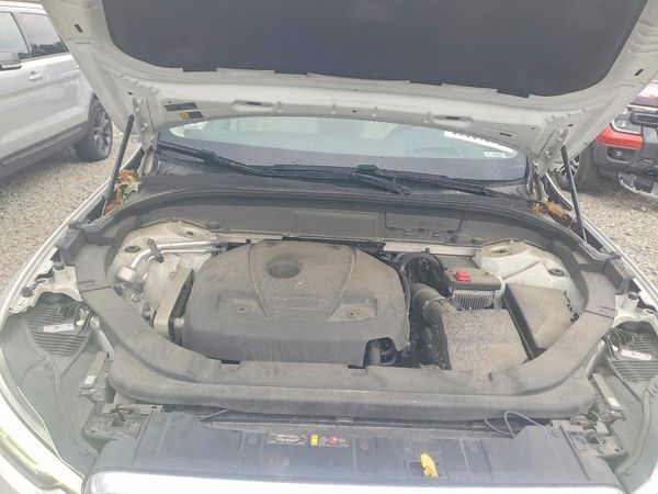2020 VOLVO XC60 Inscription