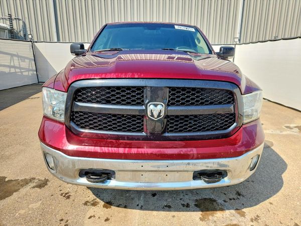 2017 RAM 1500 SLT