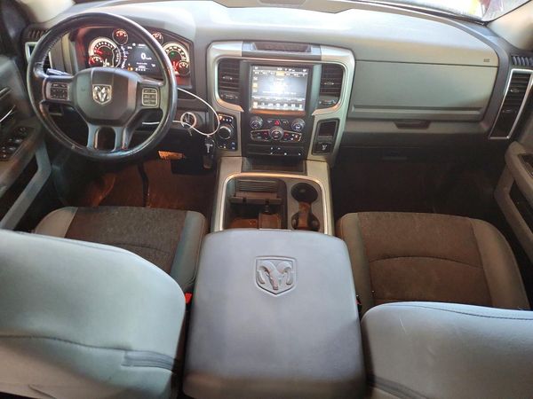 2017 RAM 1500 SLT