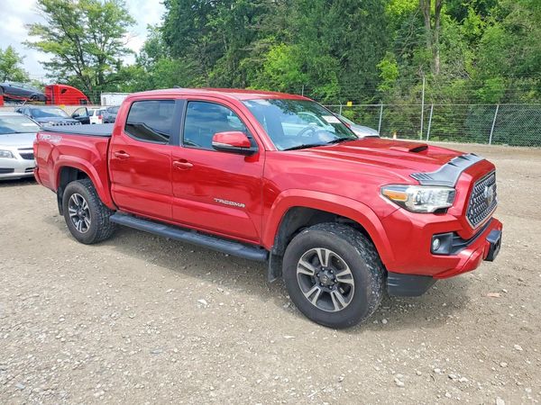 2019 TOYOTA TACOMA SR5
